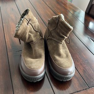 OTBT boots
